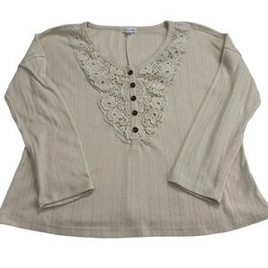 Pointelle cream long sleeve Knit Top w/ Lace‎ V-Neck & Button Accents sz Small